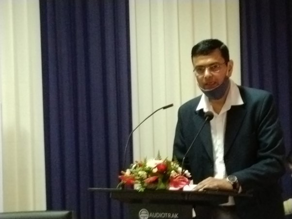 Dr Dinesh Bhatia