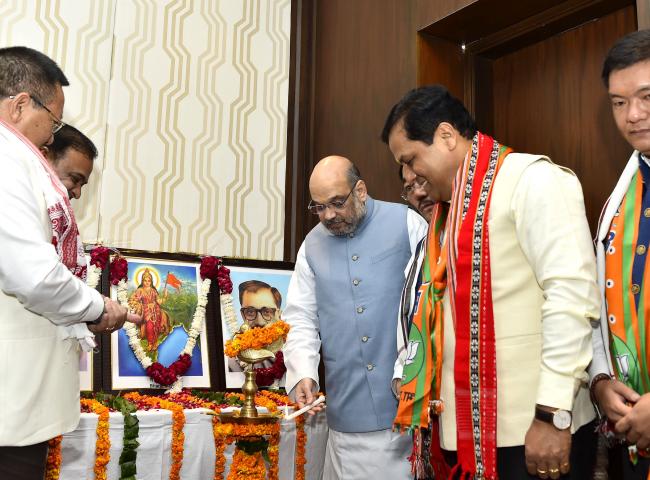 BJP president Amit Shah lightning the inaugural lamp of the 2nd Conclave of North-East Democratic Alliance (NEDA), in New Delhi on Tuesday Photo by UB Photos
