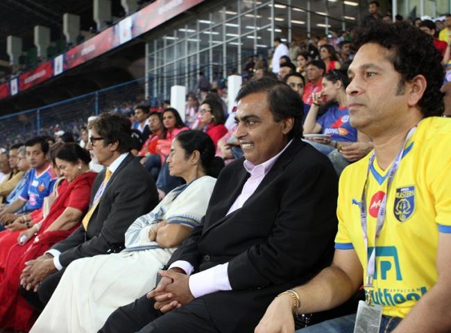 Sachin Tendulkar, Mukesh Ambani, WB CM Mamata Bannerjee, Amitav Bachhan and others at Hero Indian Super League between Atletico de Kolkata and Mumbai City FC held at Kolkata on October 12.  Photo by: Saikat Das/ HISL/ SPORTZPICS 