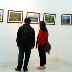 Marvelling Nature: Photography enthusiasts at the recently held photography exhibition cum sale at the State Art Gallery