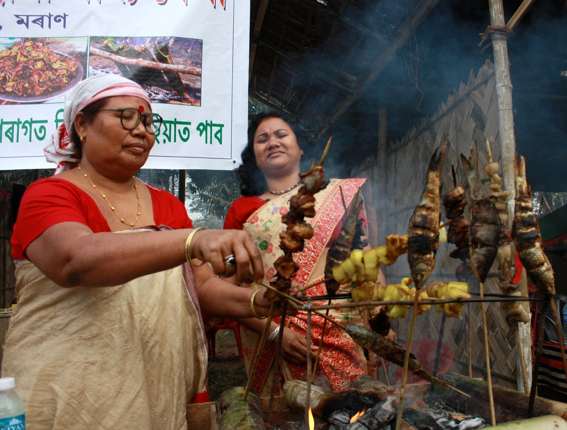 27-12-12 Guwahati- North East Mongolian Food Festival cum traditional dresses exhibition. © UB Photos