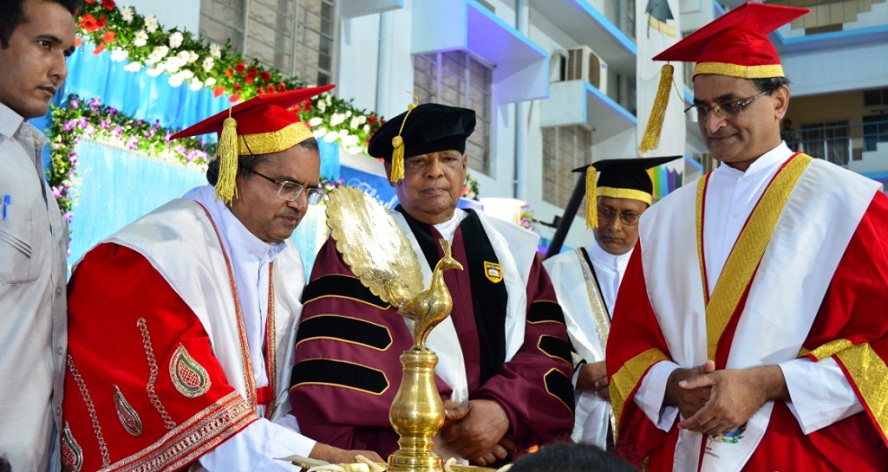 400 students get degrees at DBU