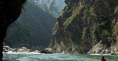 Bhutan waters await tourists 