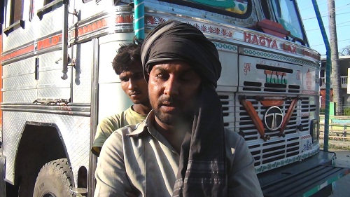 Truckers attacked, money looted 