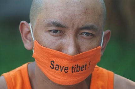 Torch of conscience: Bhaichung BhutiaÃ¢â‚¬â„¢s sympathy with Tibetans demands respect