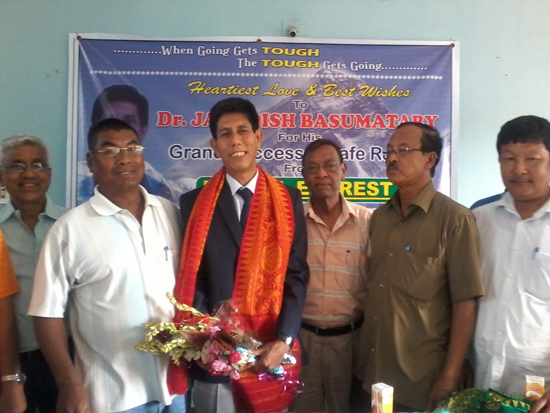 KDSA felicitates Mt. Everest climber