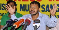 Akhil takes on Himanta
