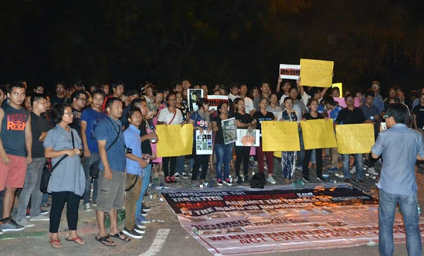Delhi greets Ibobi with protest 