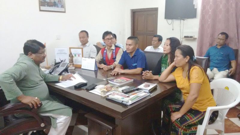Manipur tribals pressurize Centre 
