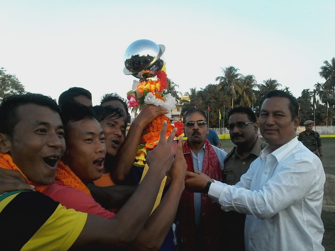 Shalbagan lifts martyrs gold cup