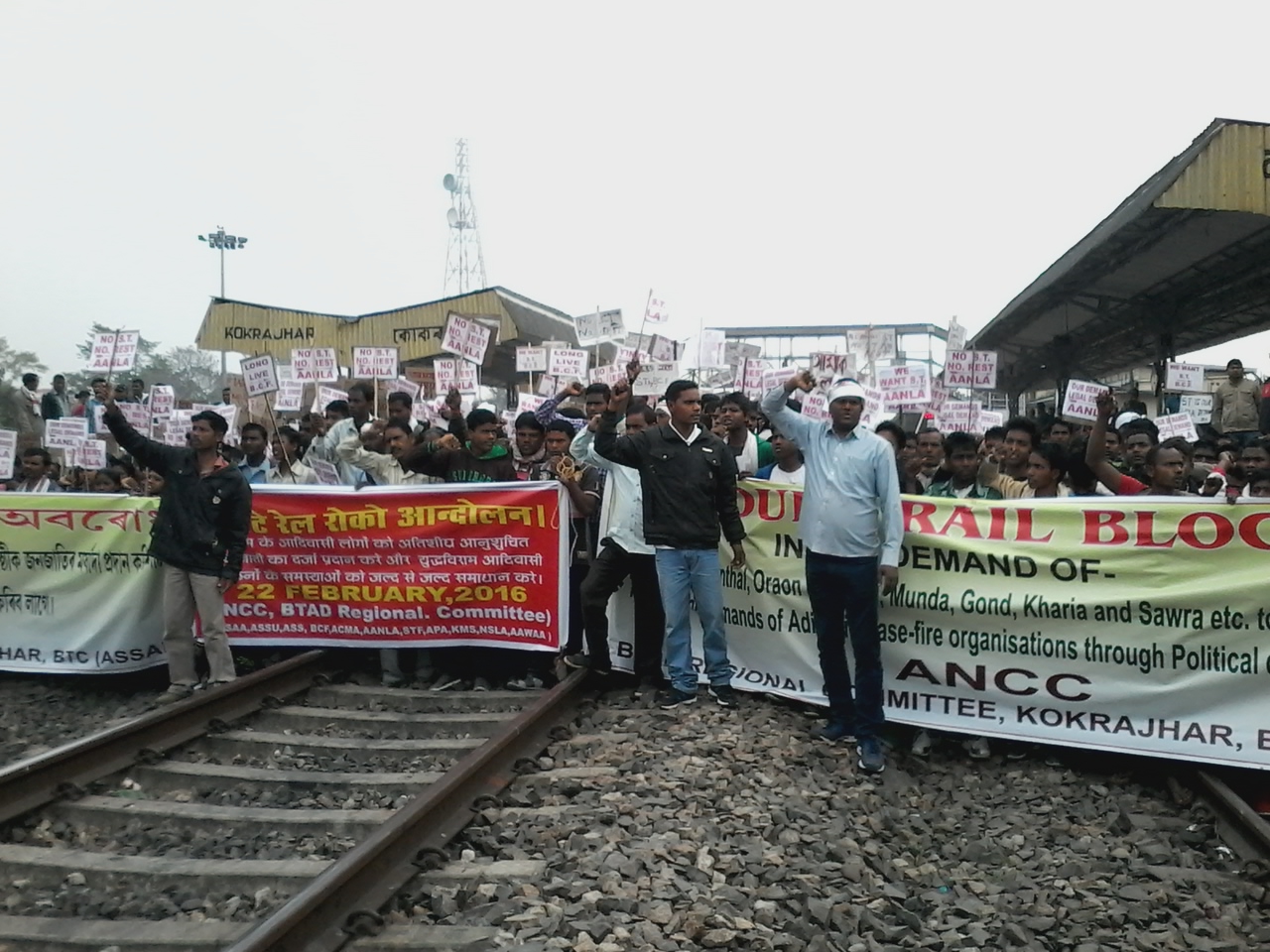Adivasis block  rail for ST status 