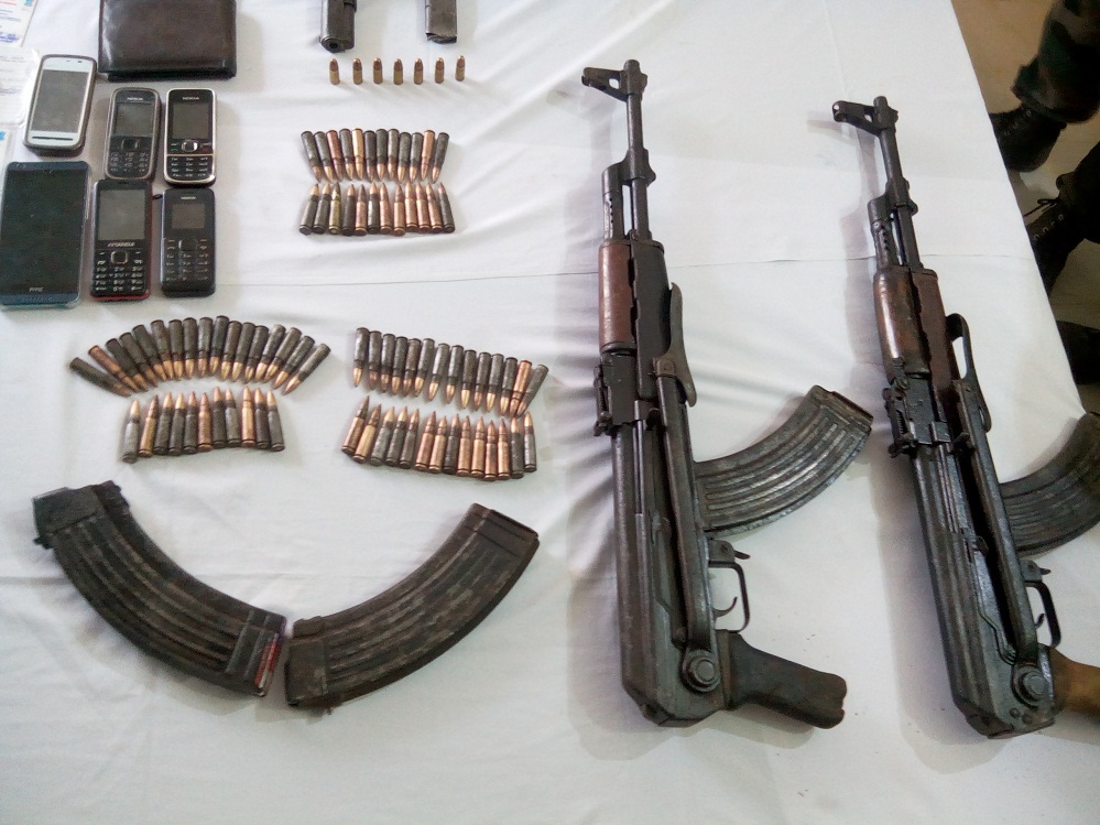 Six arrested with arms
