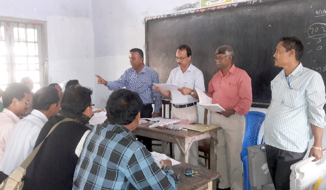 Training to presiding and polling officers 