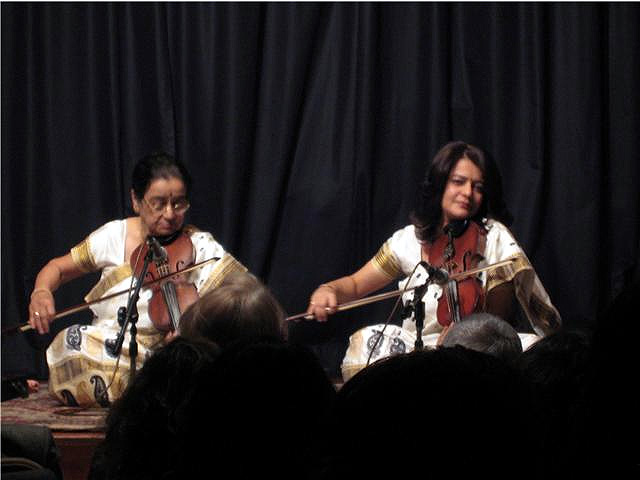 Lord Dholakia felicitate Minoti  Sunita at the Nehru Centre, London