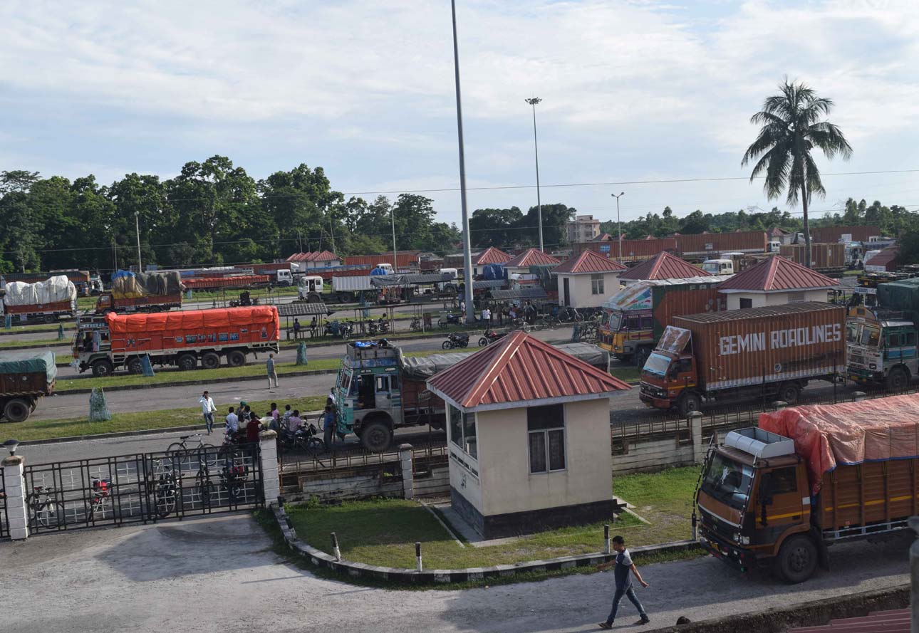 Kokrajhar DC snubs middlemen