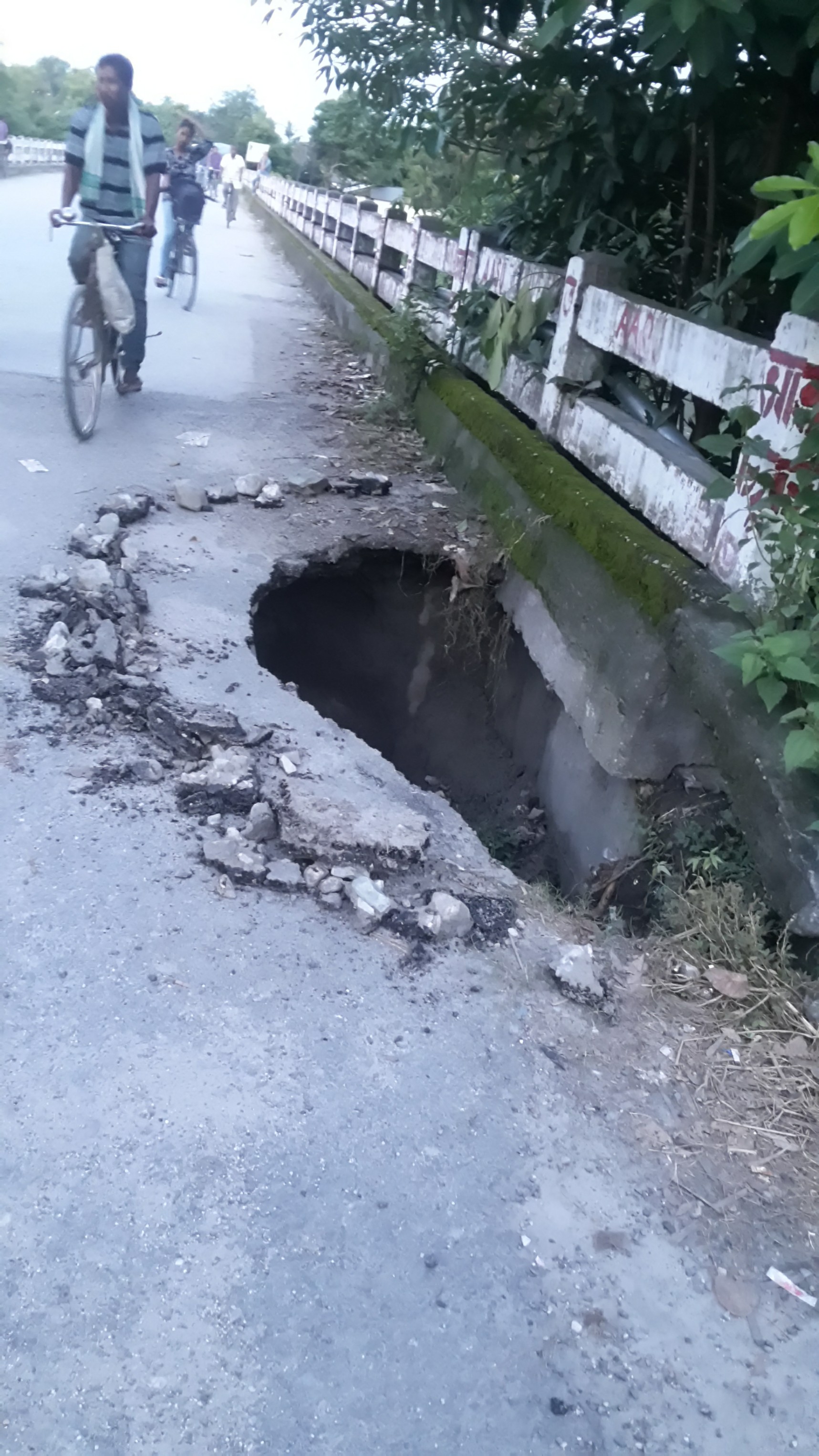 Death trap in bridge over Nonai river of Tangla