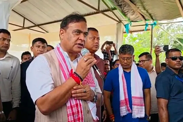 Assam CM Visits Flood-Hit Nazira, Assures Compensation and Fresh Relief