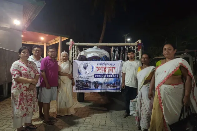 Hiteswar Saikia Foundation extends relief to flood-hit families in Nazira