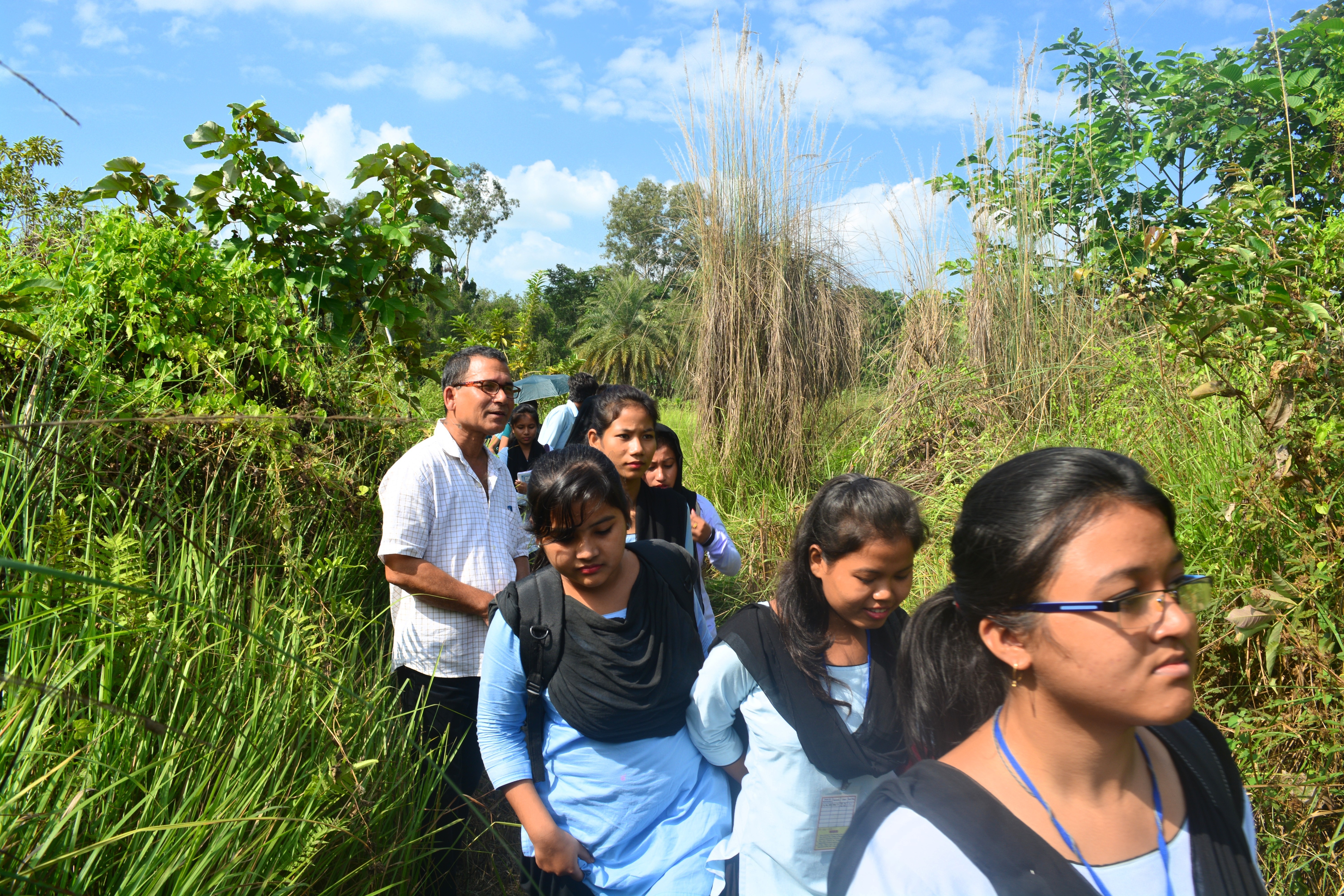 Tangla College students visit Kalaigaon park