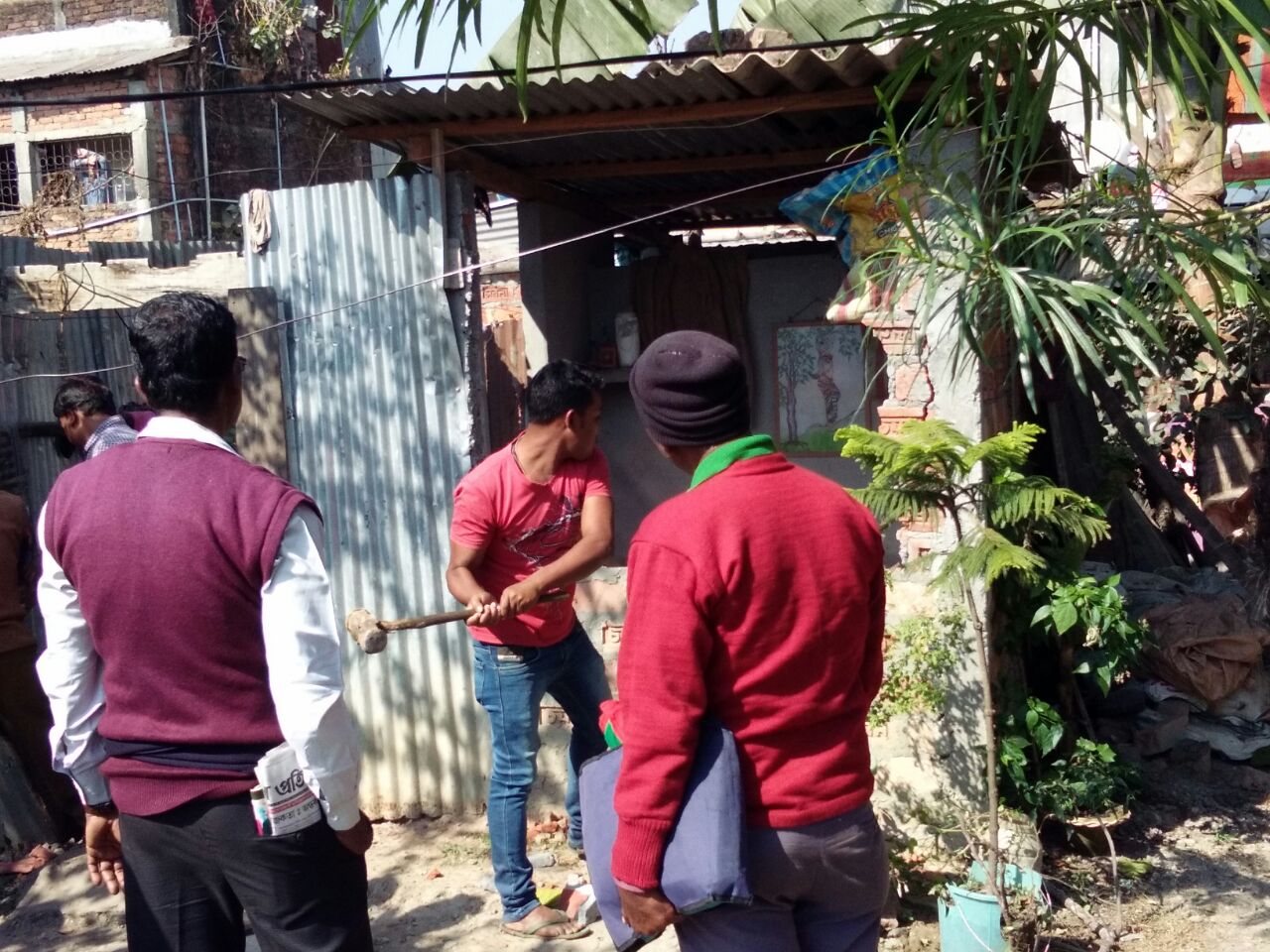 Railway carries out eviction drive