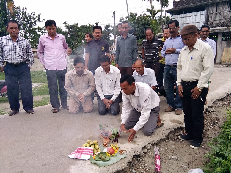Allegation of anomalies in road construction 