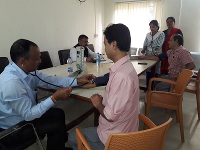 MMC doctors conduct media clinic at press club