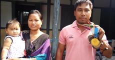 Archer  turns auto driver!