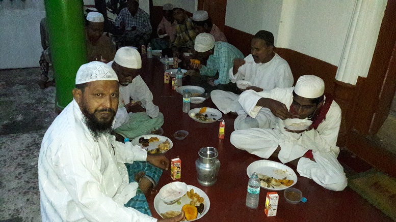 Iftaar party at Bara Masjid