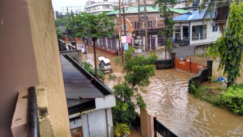 Let up in Guwahati waterlogging