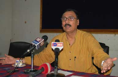 Assam MP refuses to pay for Bihar flood: Cong MP follows the suit