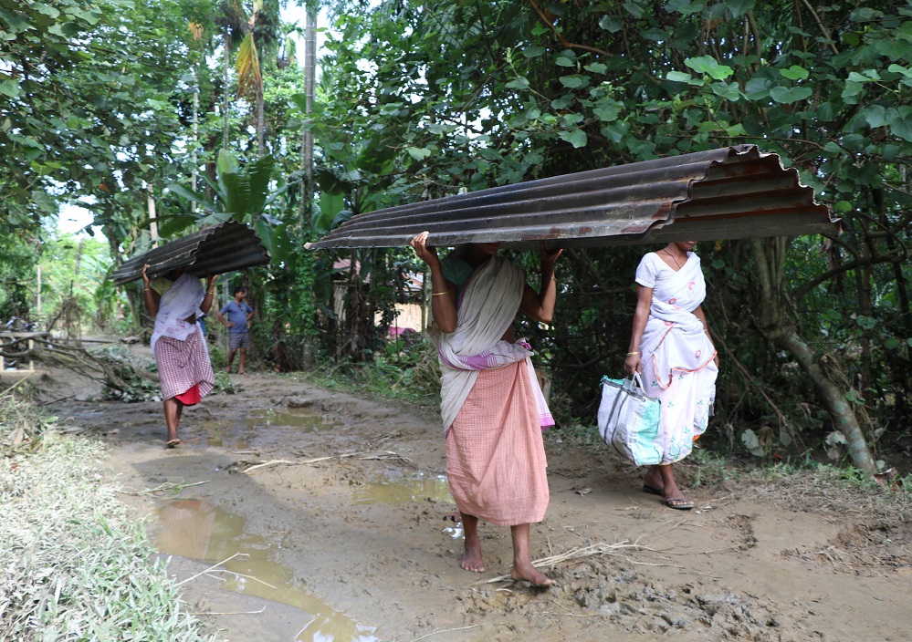 Flood scene improves: Toll mounts to 40