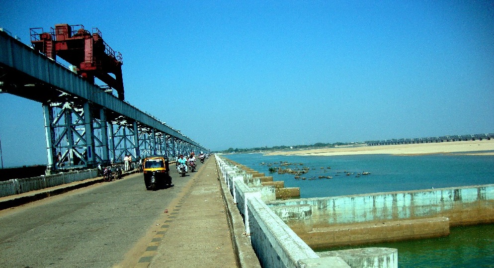 ULFA(I) questions mega dam, river linking