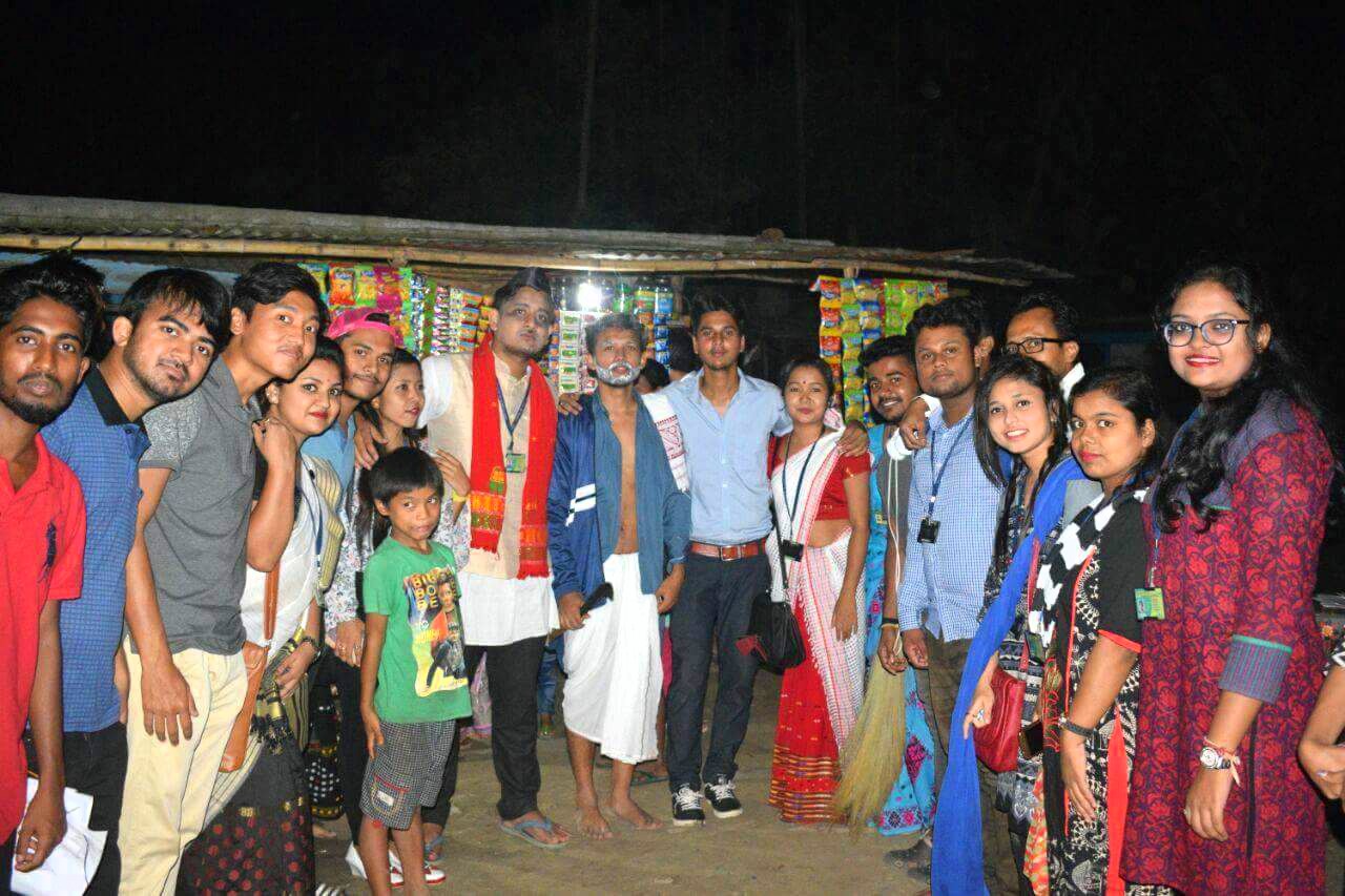 AAU students depicts social realities through street plays at Puranigudam