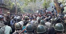 Protesters hurt in Guwahati police lathicharge