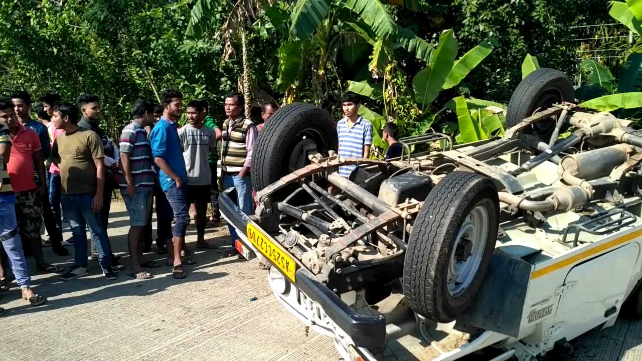 Minister’s convoy knocks down woman