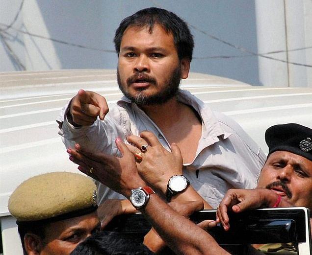I won’t support Akhil: Anna Hazare