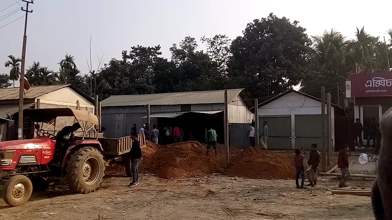 Landscam rocks Mancachar