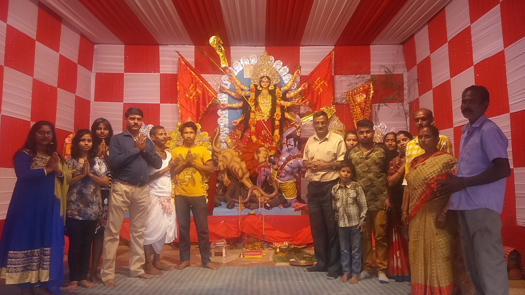 Durga Puja spirit soars on Maha Saptami