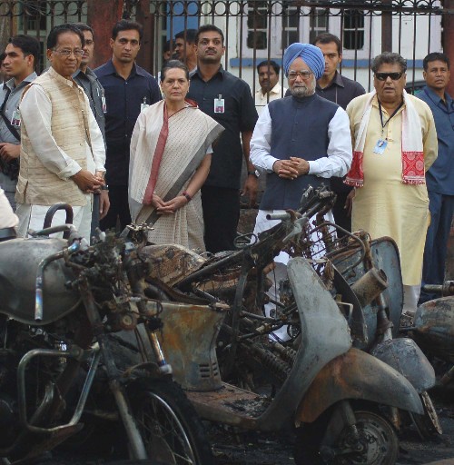 Lets unitedly fight against terror and not panic Ã¢â‚¬â€œ PM