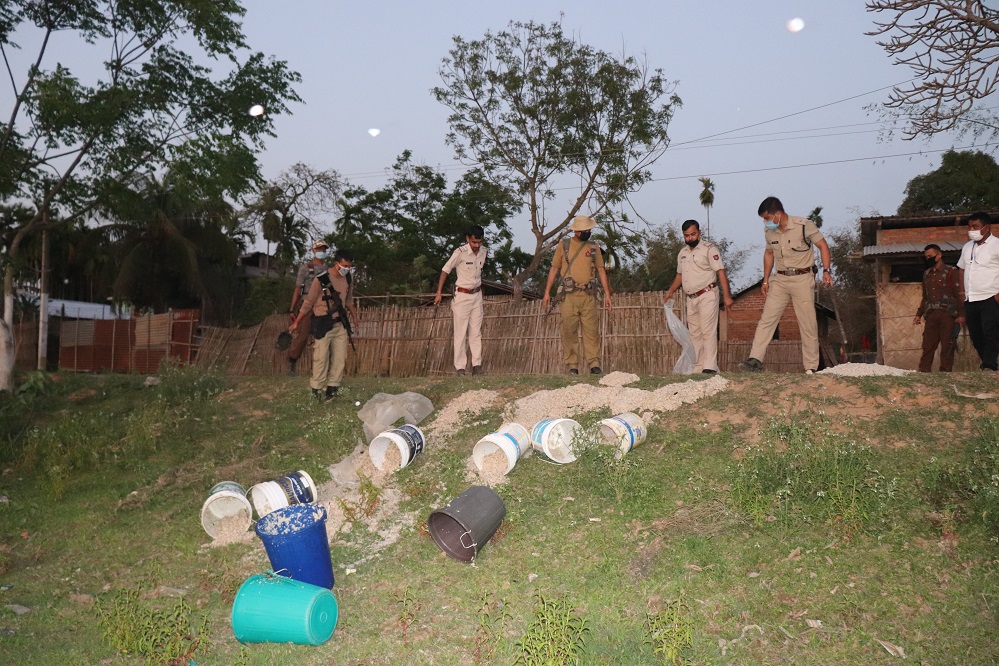Illicit liquor racket busted