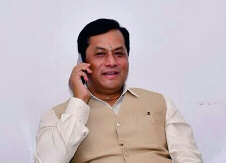 Sonowal talks to eminent personalities over phone