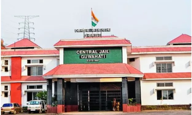 Prisoners stage dharna, demand Akhil's release