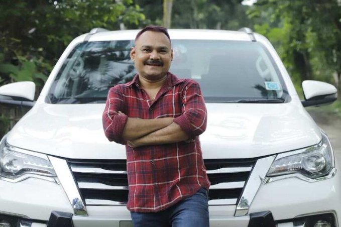 BJP leader surrenders before police 