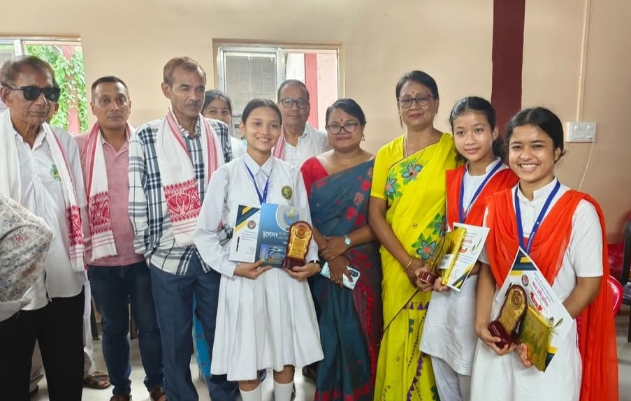Nazira Police Organizes Essay Competition to Foster Student Creativity