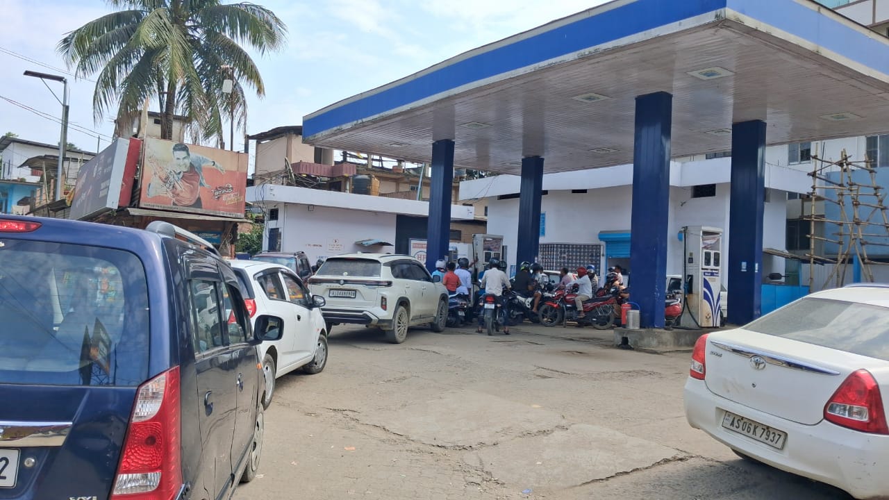Fuel and LPG Shortage Disrupts Normal Life in Nazira