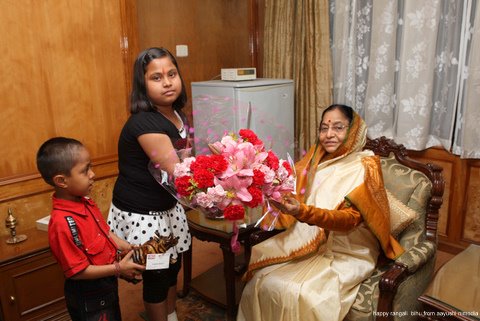 Aayushi Nimodia meets the President
