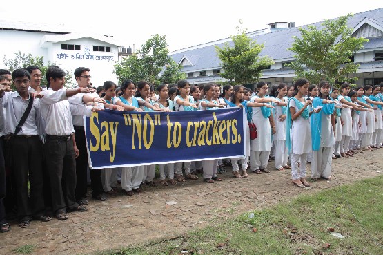 Nagaon students against fire crackers