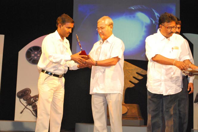 Azhar Alam gets best Assamese film critic award