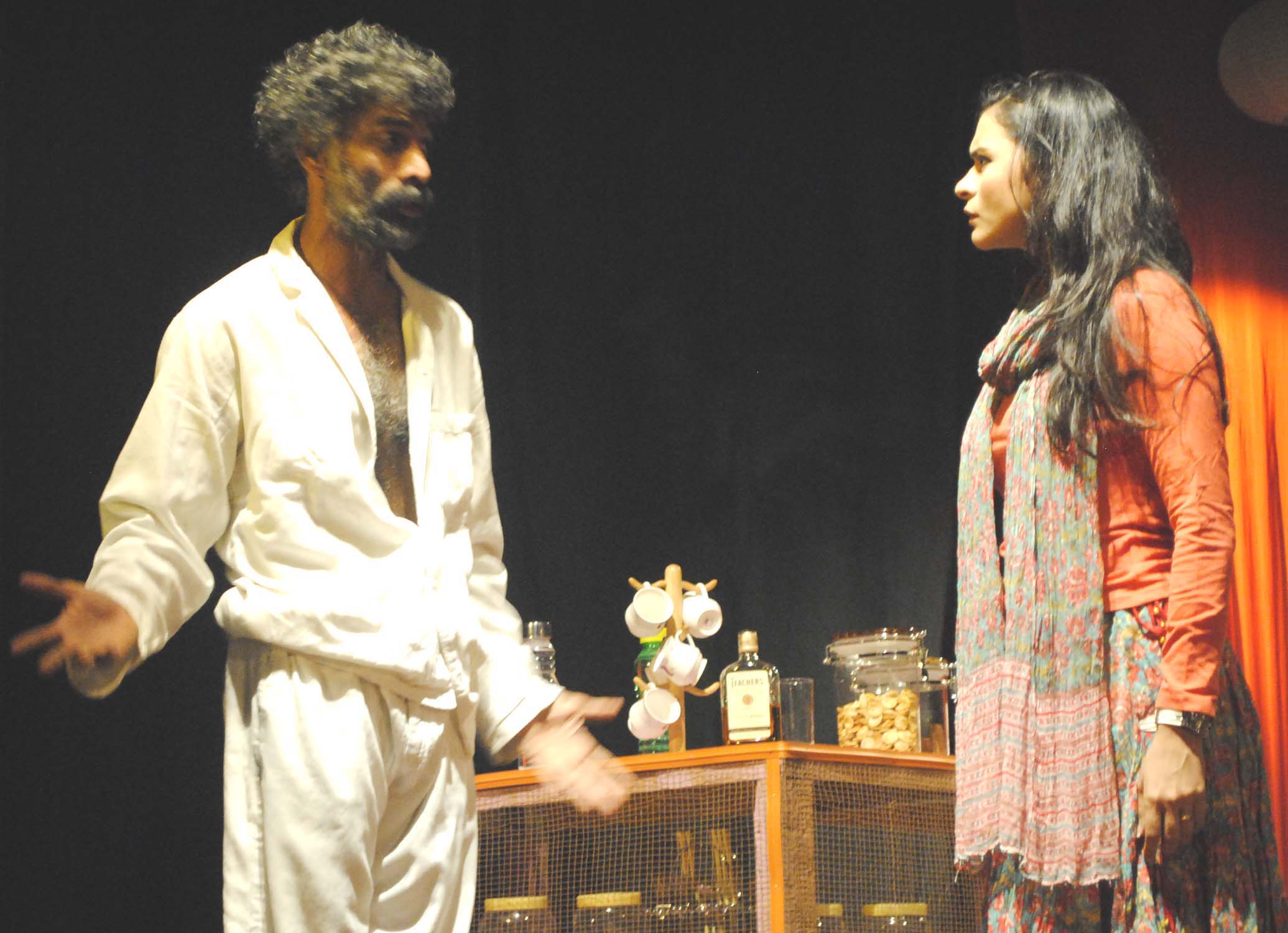 Makrand Deshpande's Joke staged