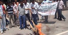 Effigies of Union DoNER Minister Bijoy Krishna Handique burnt